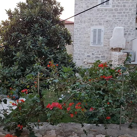 Apartment Nona 2 Hvar Town