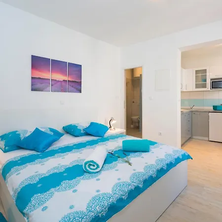 Apartment Nona 2 *