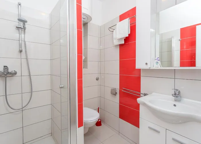 アパート Nona 2 フヴァル